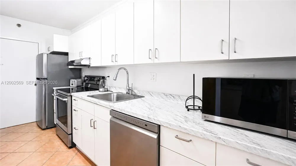 100 Lincoln Rd #1209 Miami Beach, FL 33139