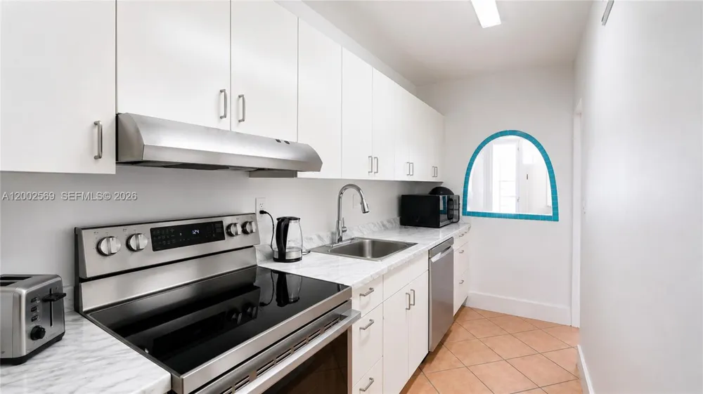 100 Lincoln Rd #1209 Miami Beach, FL 33139
