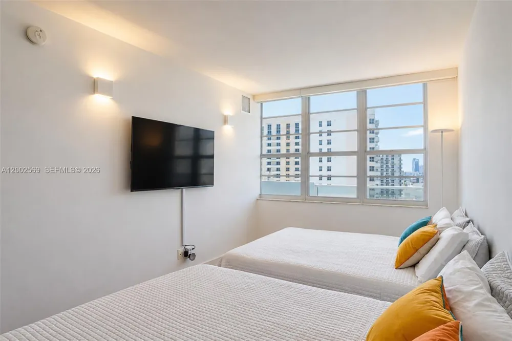 100 Lincoln Rd #1209 Miami Beach, FL 33139