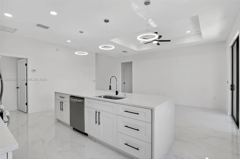 3903 SW 11 Lehigh Acres, FL 33976