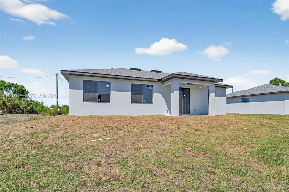 3903 SW 11 Lehigh Acres, FL 33976