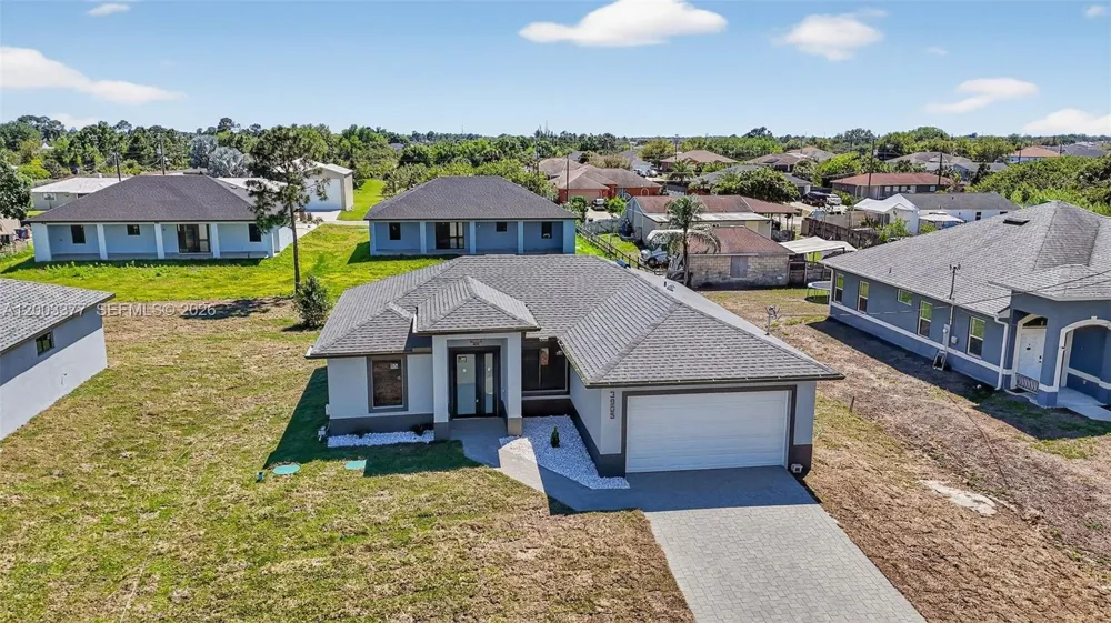 3903 SW 11 Lehigh Acres, FL 33976