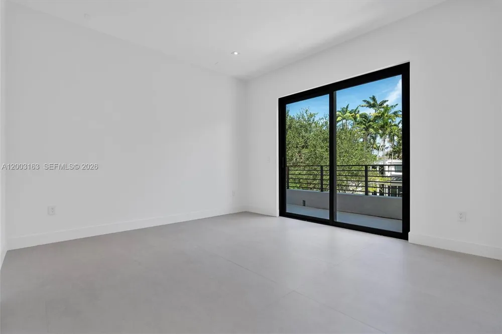 760 Woodcrest Rd Key Biscayne, FL 33149