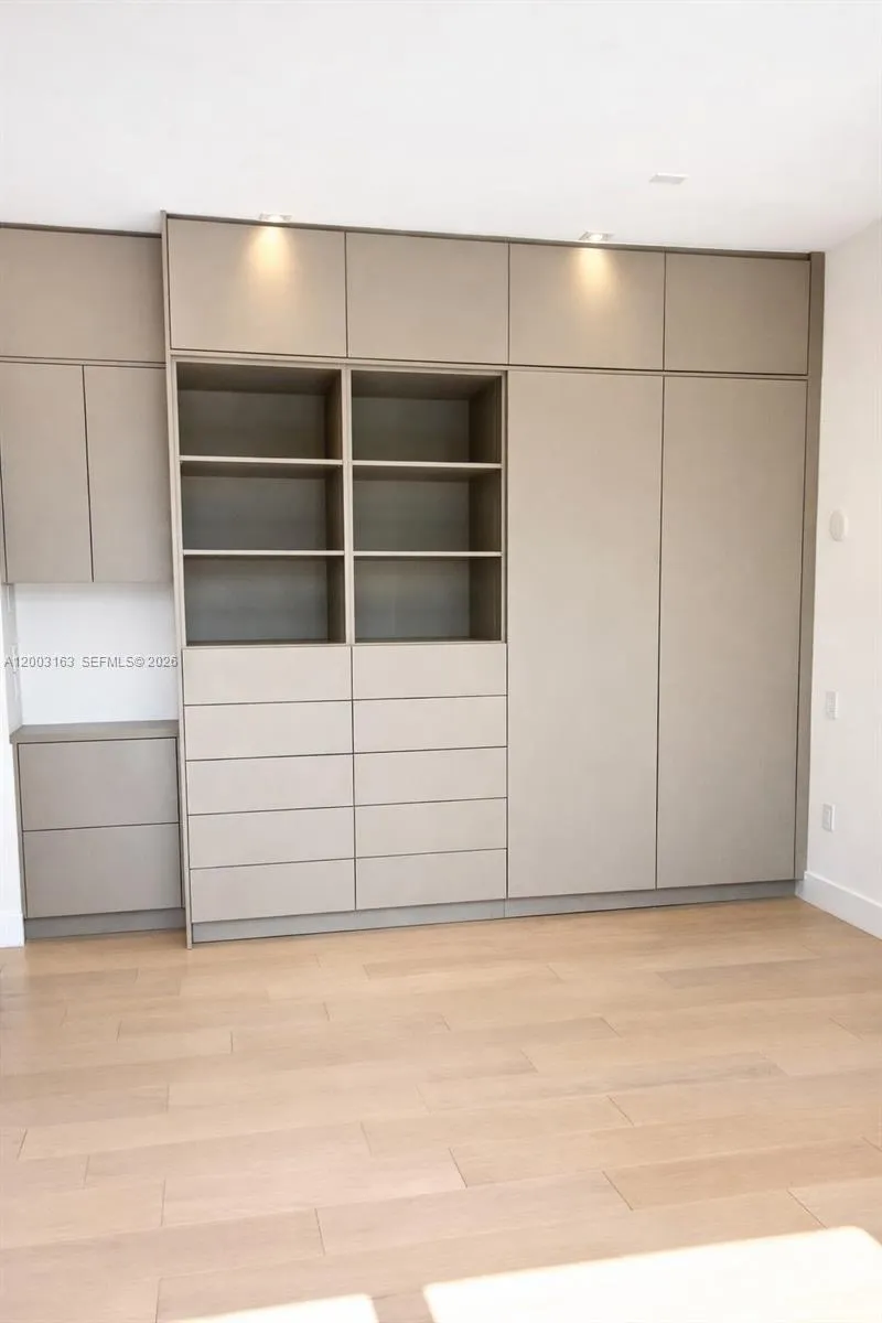 760 Woodcrest Rd Key Biscayne, FL 33149