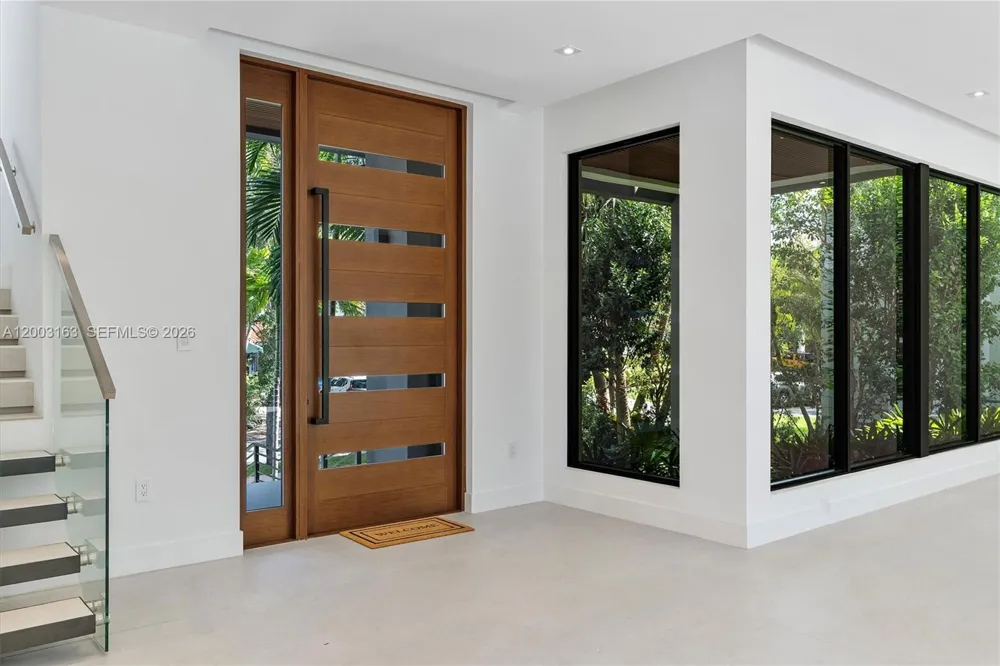760 Woodcrest Rd Key Biscayne, FL 33149