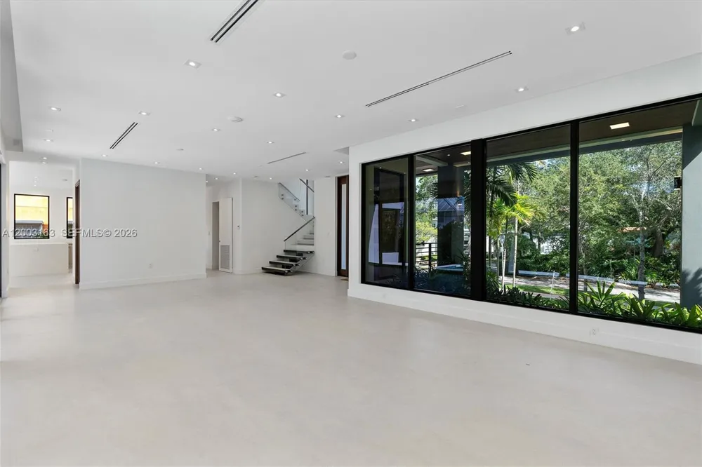 760 Woodcrest Rd Key Biscayne, FL 33149