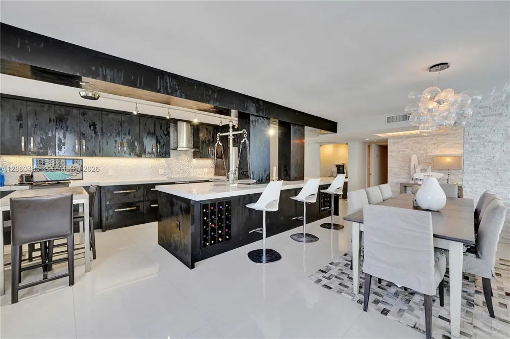 2751 S Ocean Dr #908S Hollywood, FL 33019