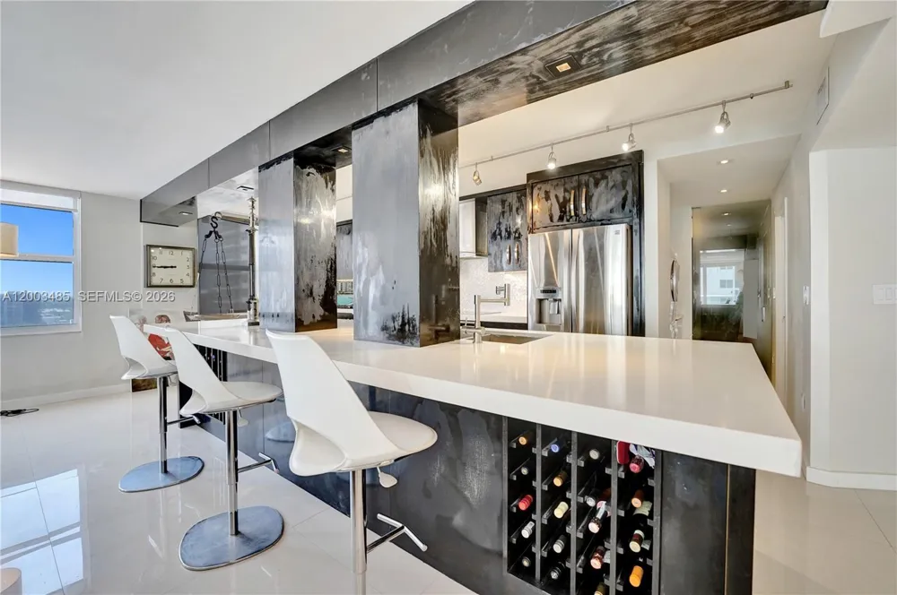 2751 S Ocean Dr #908S Hollywood, FL 33019