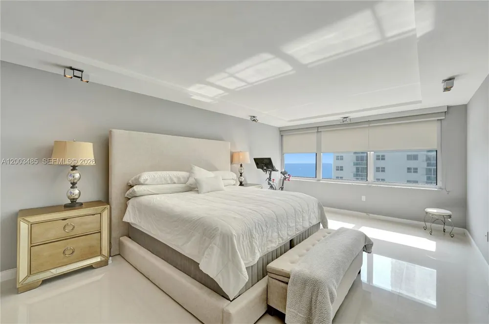 2751 S Ocean Dr #908S Hollywood, FL 33019