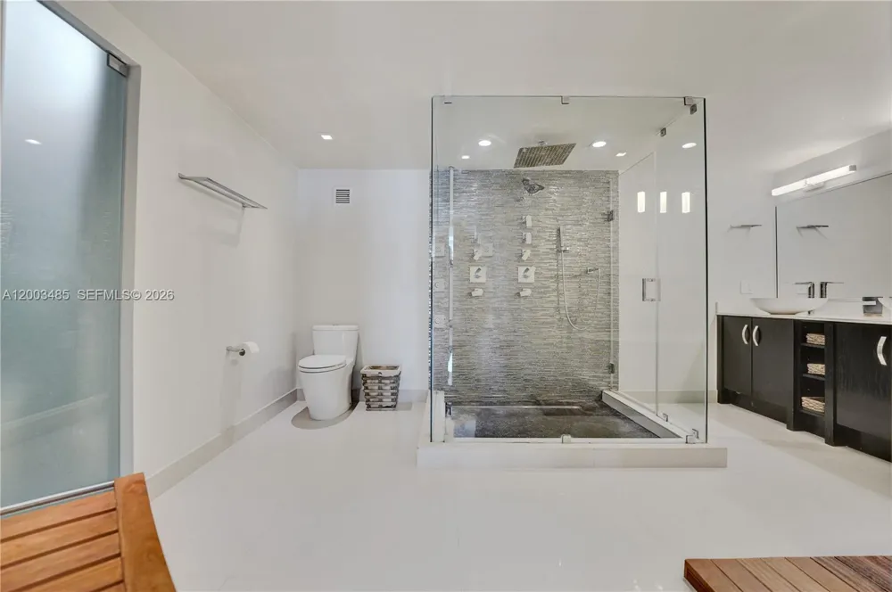 2751 S Ocean Dr #908S Hollywood, FL 33019