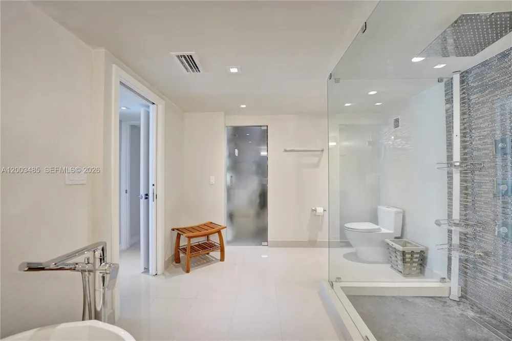 2751 S Ocean Dr #908S Hollywood, FL 33019