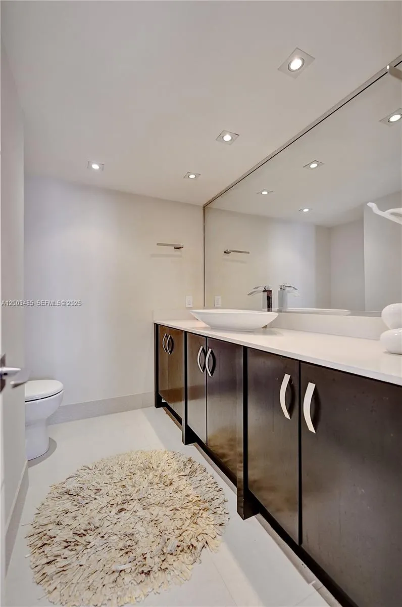 2751 S Ocean Dr #908S Hollywood, FL 33019