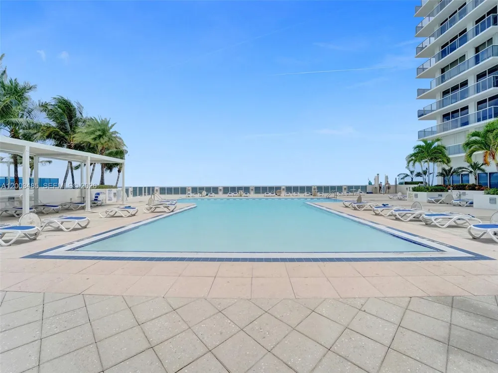 2751 S Ocean Dr #908S Hollywood, FL 33019