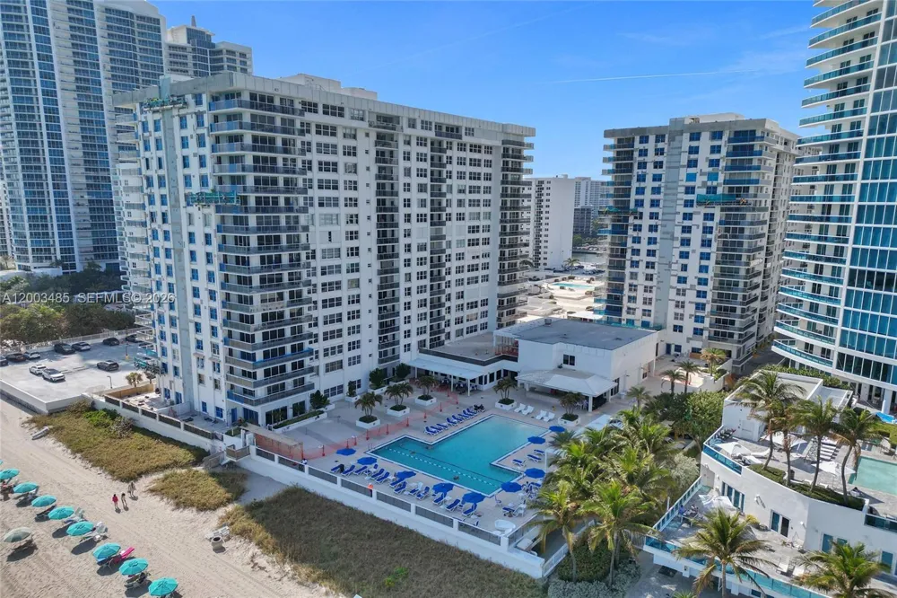 2751 S Ocean Dr #908S Hollywood, FL 33019