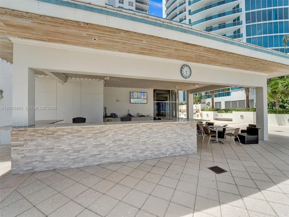 2751 S Ocean Dr #908S Hollywood, FL 33019