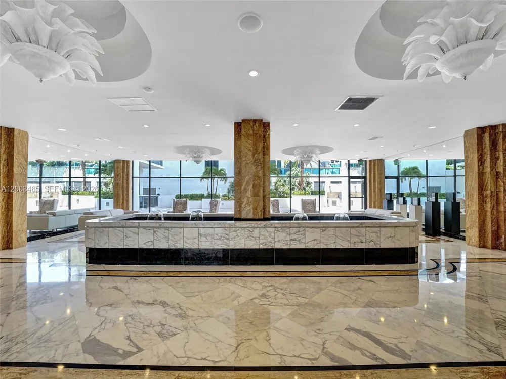 2751 S Ocean Dr #908S Hollywood, FL 33019