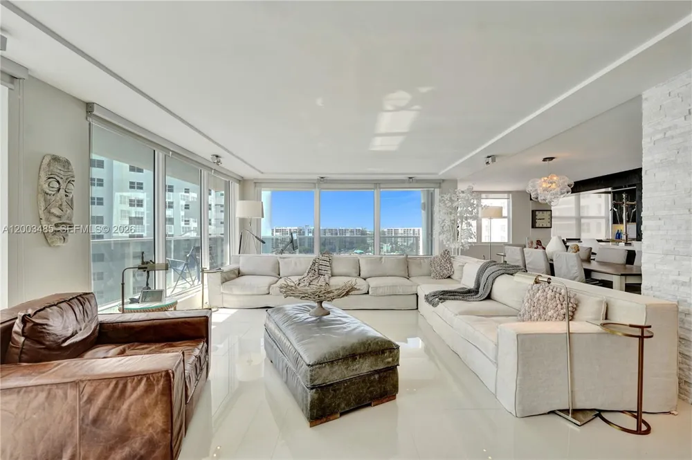 2751 S Ocean Dr #908S Hollywood, FL 33019