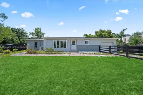 1507 Lavilla RD