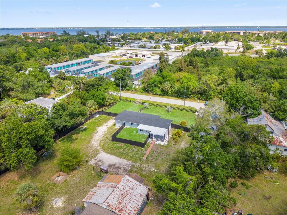 1507 Lavilla RD Other City - In The State Of Florida, FL 33950
