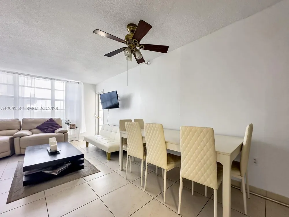 2750 NE 183rd St #407 Aventura, FL 33160