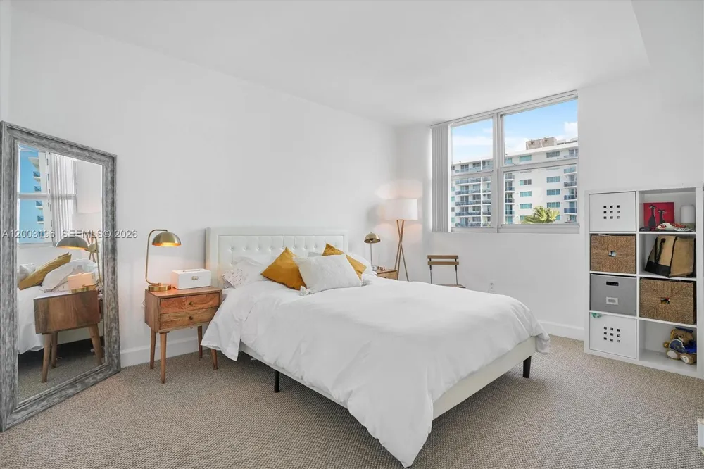 7501 E Treasure Dr #4EF North Bay Village, FL 33141
