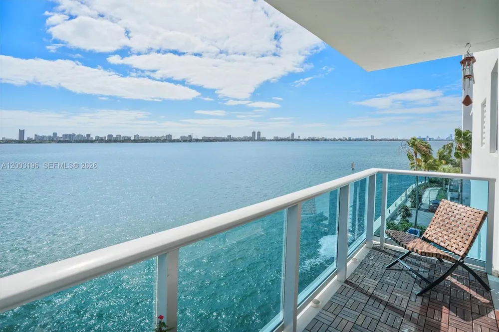 7501 E Treasure Dr #4EF North Bay Village, FL 33141