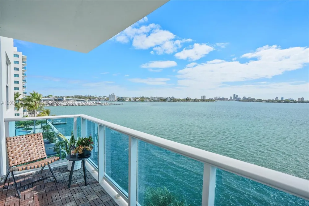 7501 E Treasure Dr #4EF North Bay Village, FL 33141