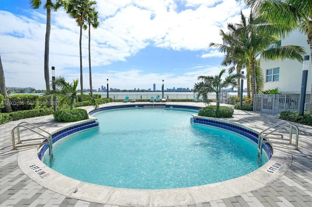 7501 E Treasure Dr #4EF North Bay Village, FL 33141