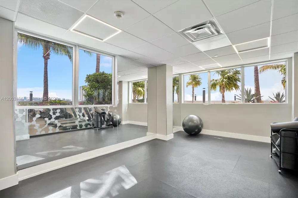 7501 E Treasure Dr #4EF North Bay Village, FL 33141