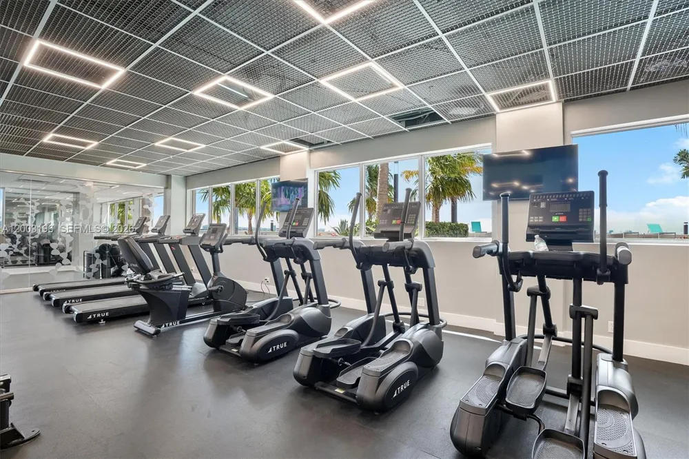 7501 E Treasure Dr #4EF North Bay Village, FL 33141