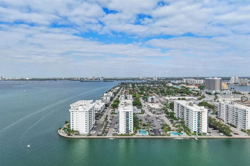 7501 E Treasure Dr #4EF North Bay Village, FL 33141