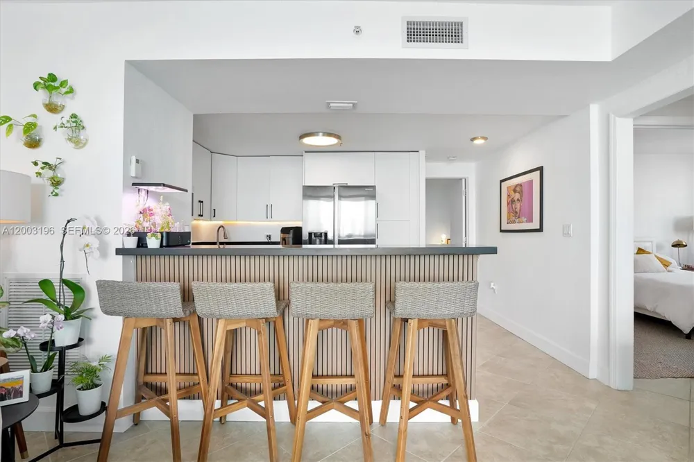 7501 E Treasure Dr #4EF North Bay Village, FL 33141