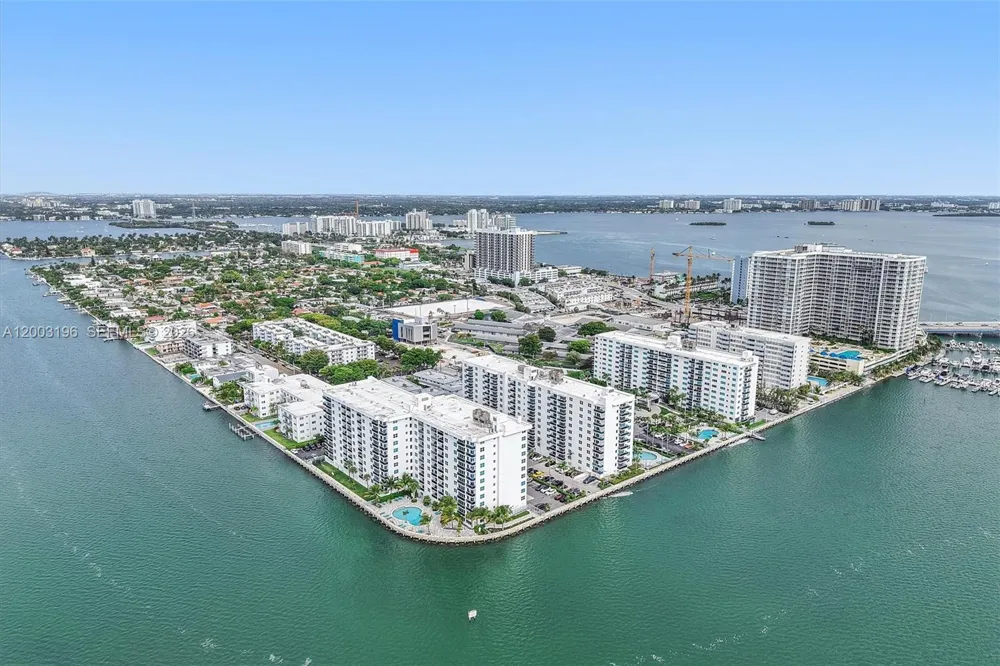 7501 E Treasure Dr #4EF North Bay Village, FL 33141