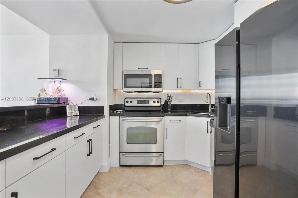 7501 E Treasure Dr #4EF North Bay Village, FL 33141