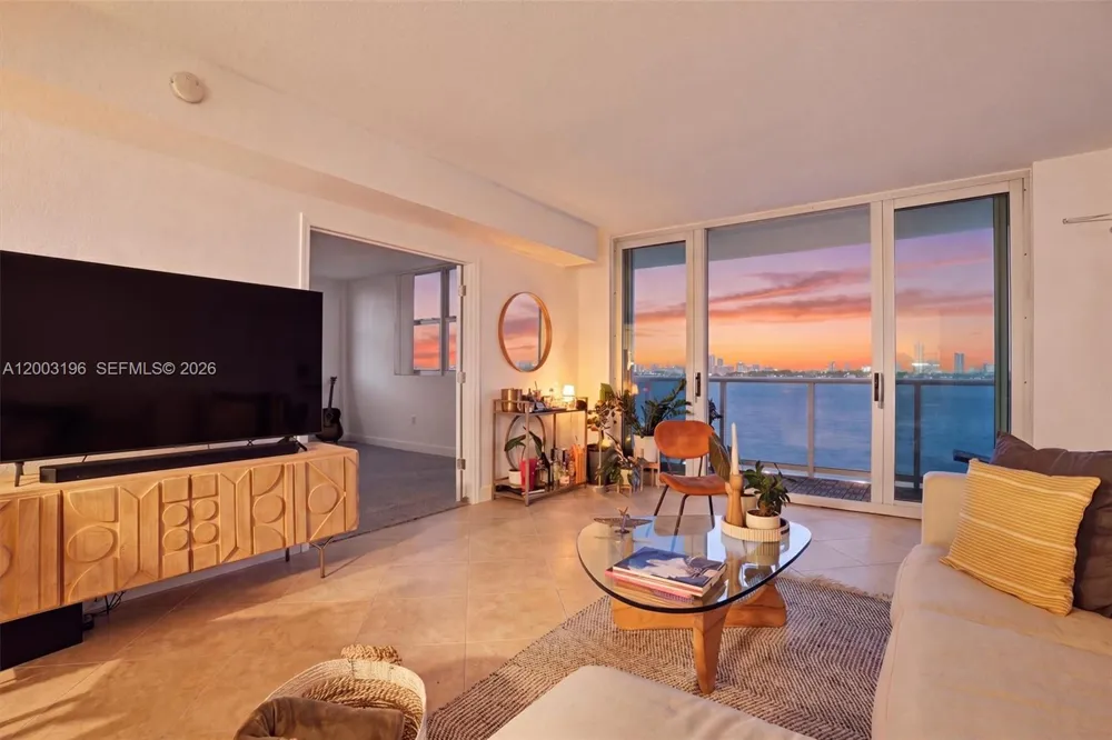 7501 E Treasure Dr #4EF North Bay Village, FL 33141