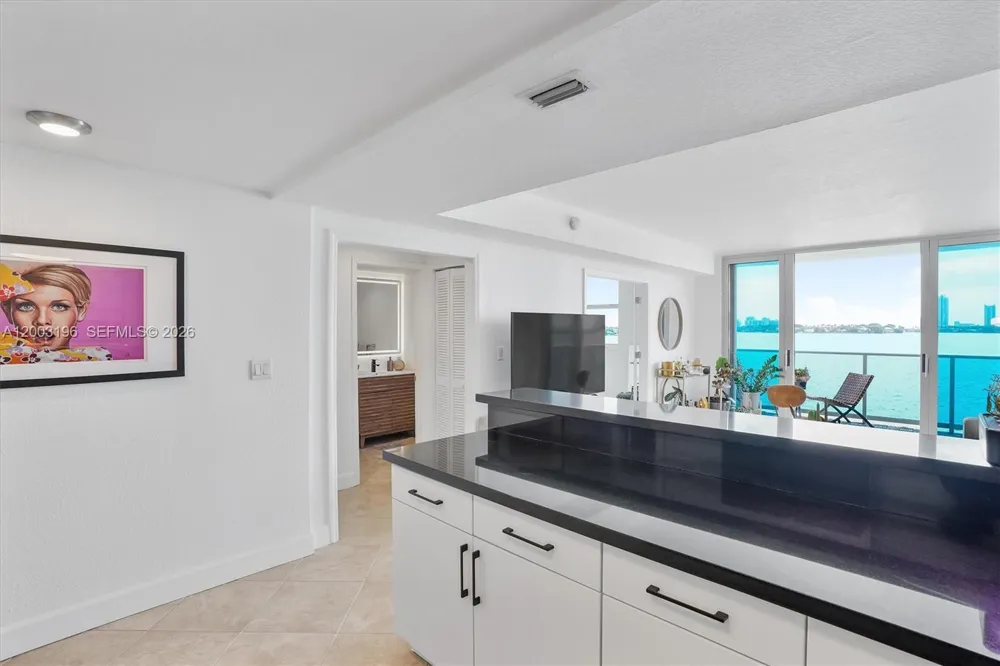 7501 E Treasure Dr #4EF North Bay Village, FL 33141