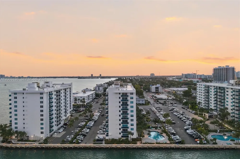 7501 E Treasure Dr #4EF North Bay Village, FL 33141