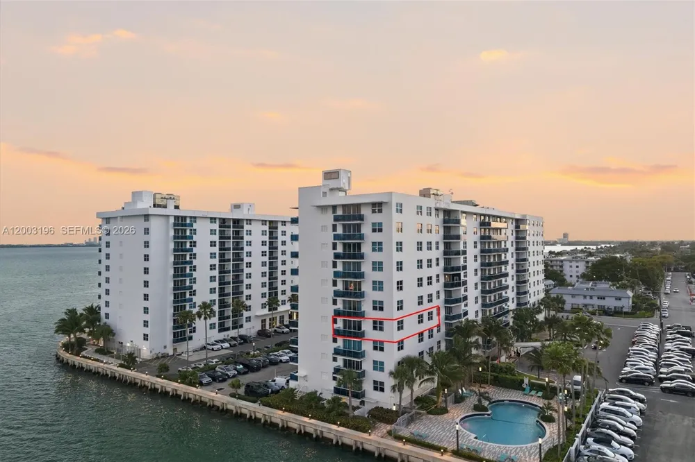 7501 E Treasure Dr #4EF North Bay Village, FL 33141