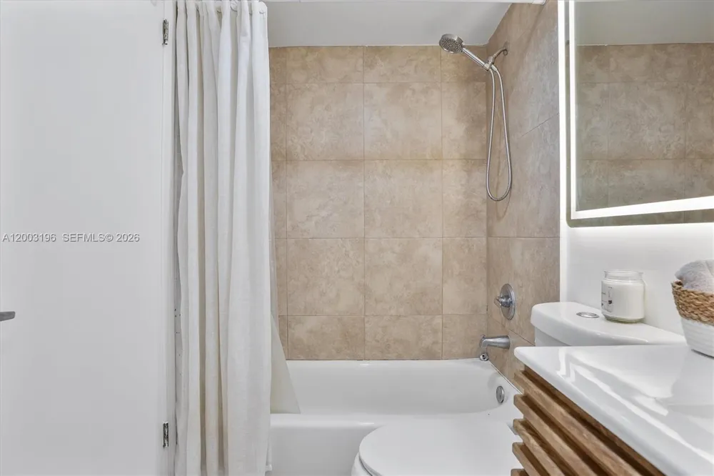 7501 E Treasure Dr #4EF North Bay Village, FL 33141