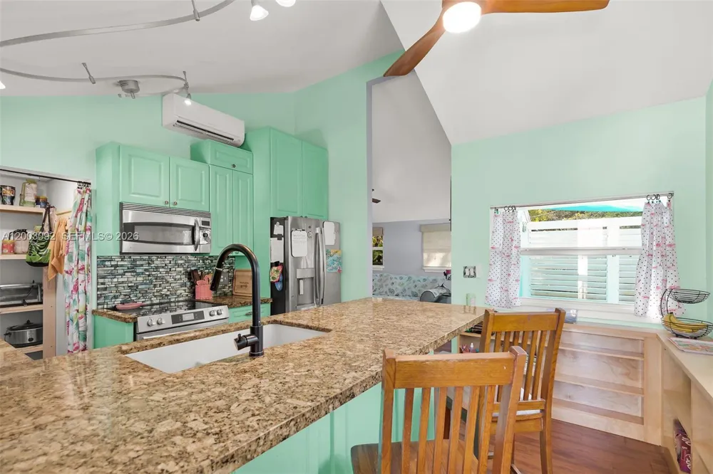 14 Bonita Ave Key Largo, FL 33037