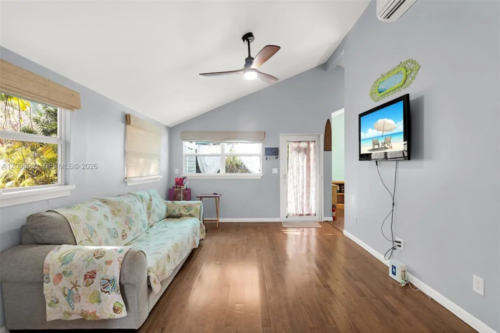 14 Bonita Ave Key Largo, FL 33037