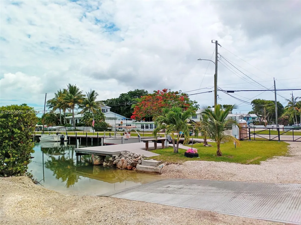 14 Bonita Ave Key Largo, FL 33037