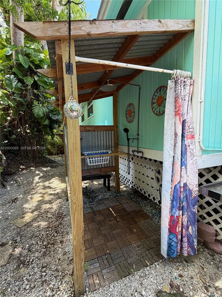 14 Bonita Ave Key Largo, FL 33037