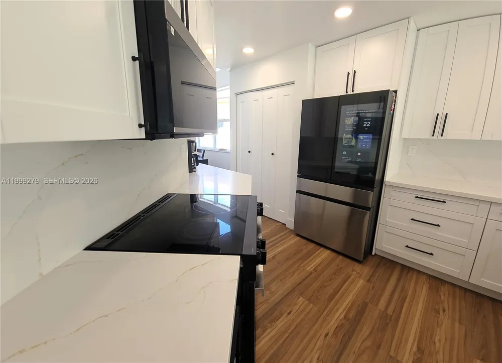 17088 NW 19th St Pembroke Pines, FL 33028