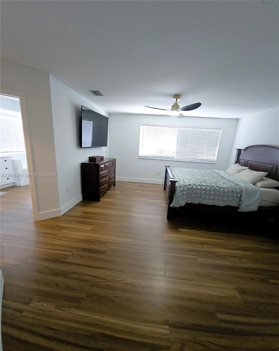 17088 NW 19th St Pembroke Pines, FL 33028