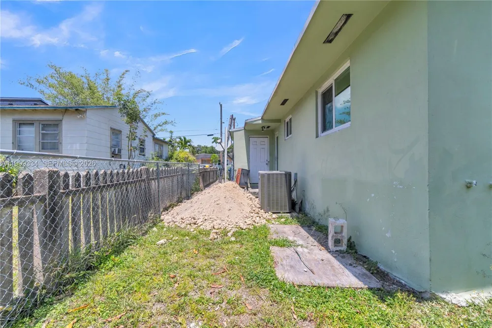 1730 NW 55th Ter #1730 Miami, FL 33142