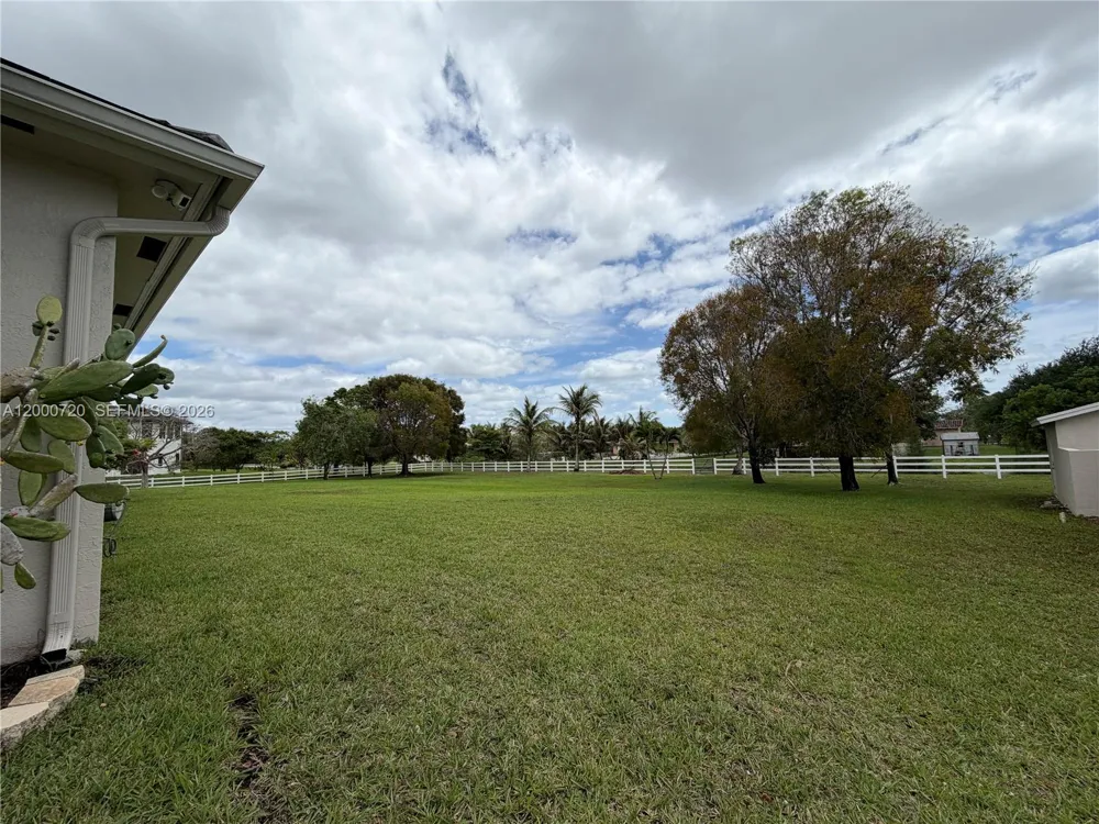4810 SW 198th Ter Southwest Ranches, FL 33332