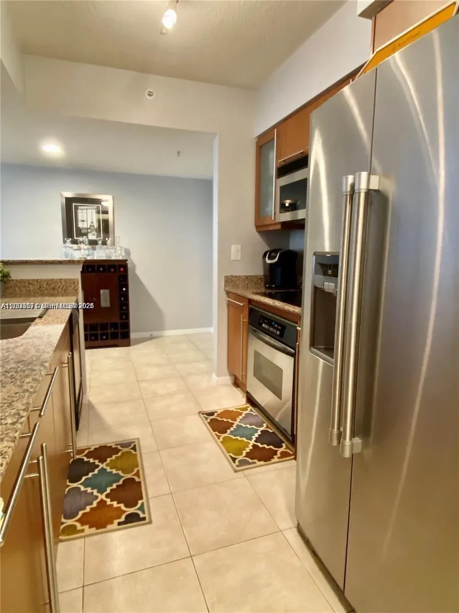 2080 S Ocean Dr #707 Hallandale Beach, FL 33009