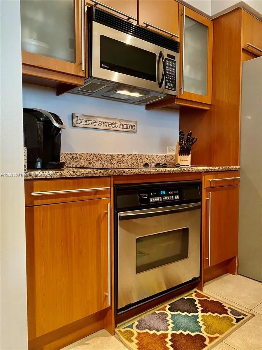 2080 S Ocean Dr #707 Hallandale Beach, FL 33009