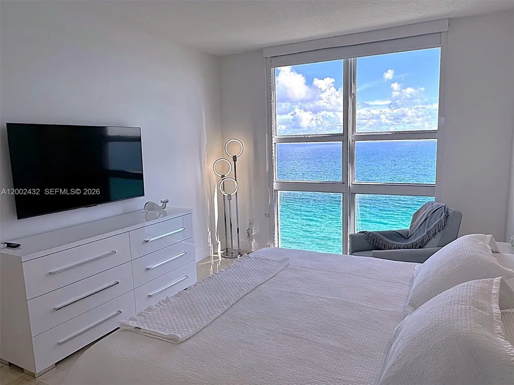 2080 S Ocean Dr #MPH12 Hallandale Beach, FL 33009